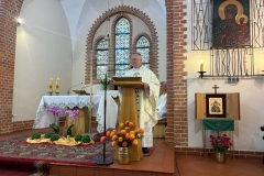 2026-08-05 Eucharystia i adoracja Najświętszego Sakramentu w parafii Niepokalanego Serca Maryi w Sośnie